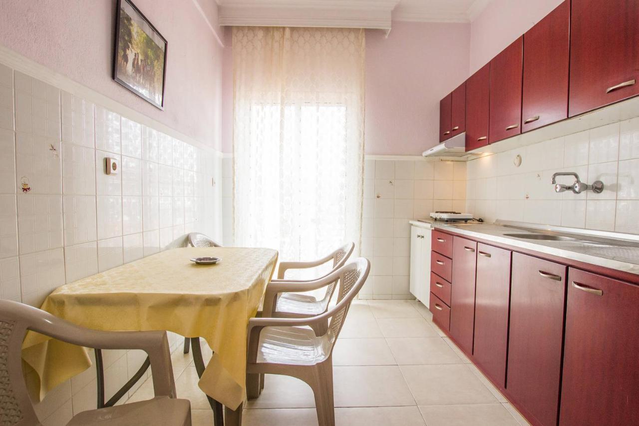 George Laz Rooms Vrasná Exteriör bild