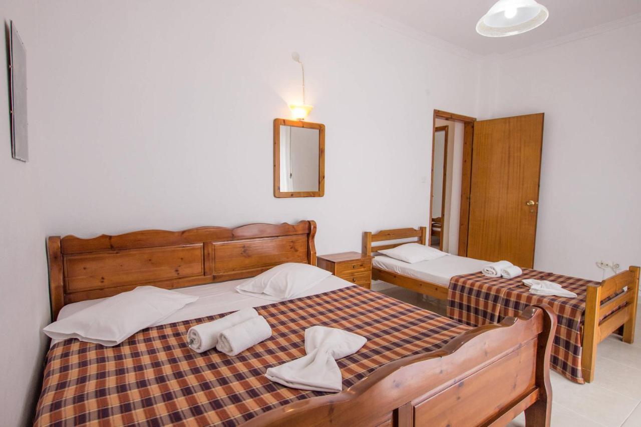 George Laz Rooms Vrasná Exteriör bild