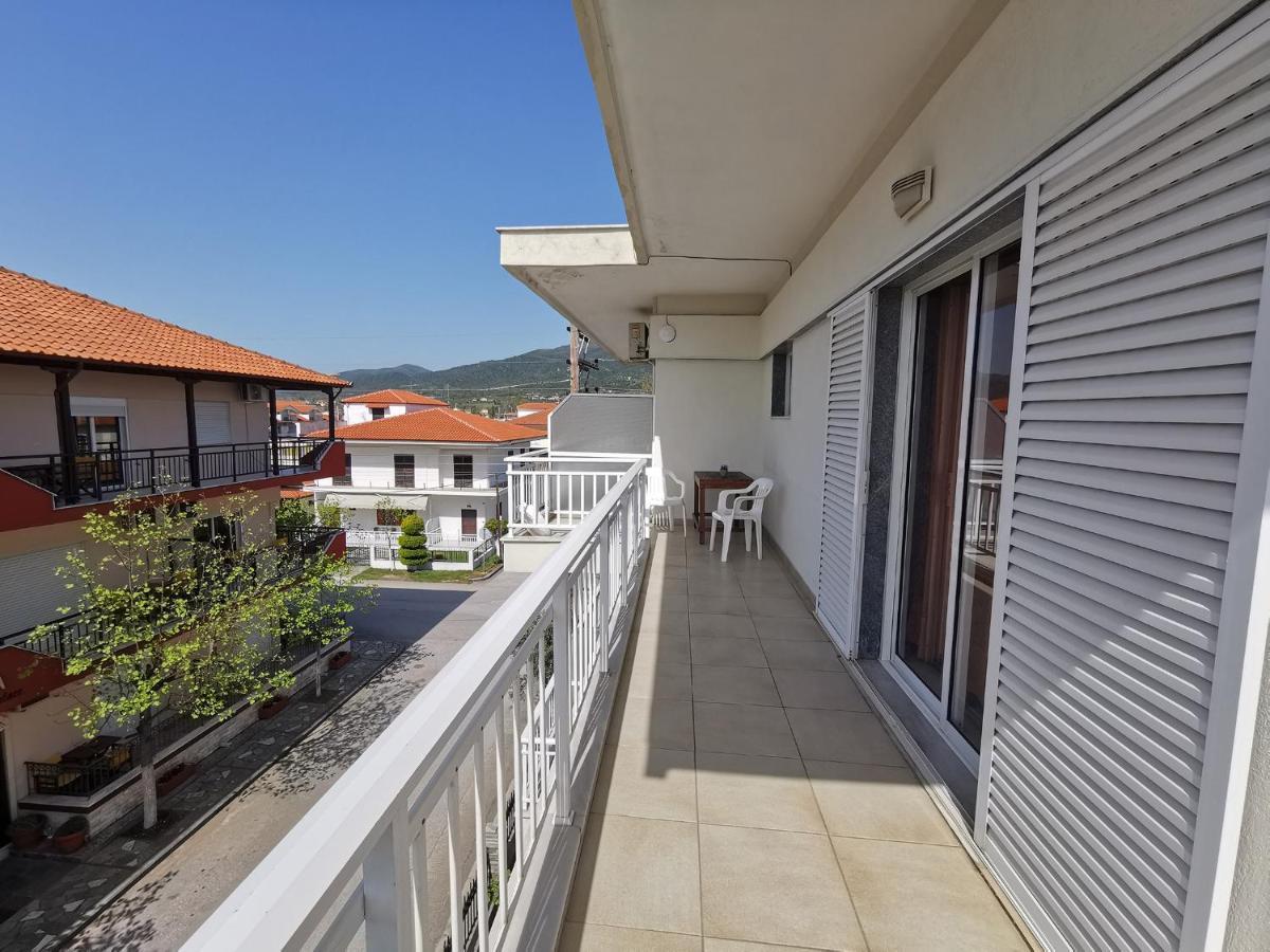 George Laz Rooms Vrasná Exteriör bild